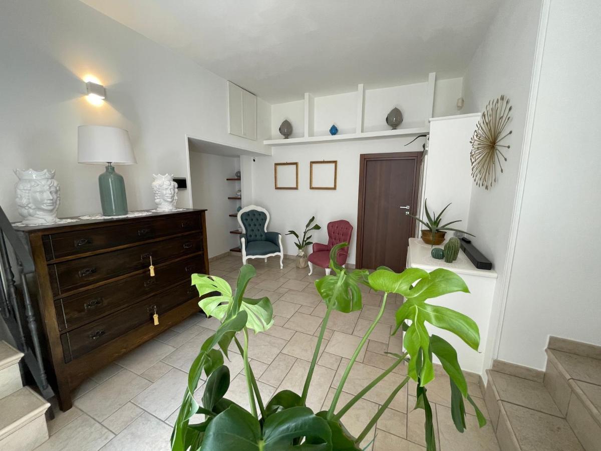 Dimora Bellini Apartment And Rooms Castellana Grotte Exterior photo